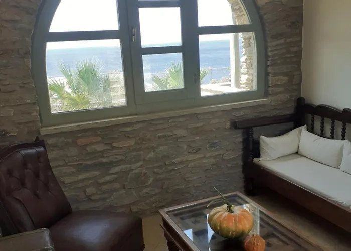 M.houses1 Agios Romanos